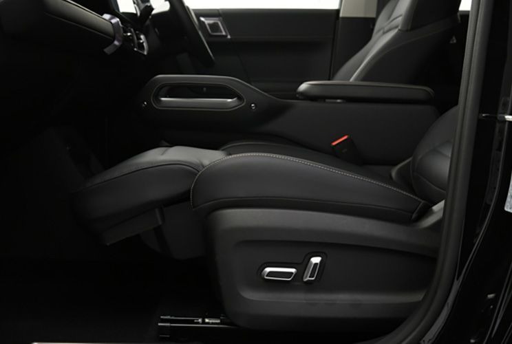 Front passenger seat